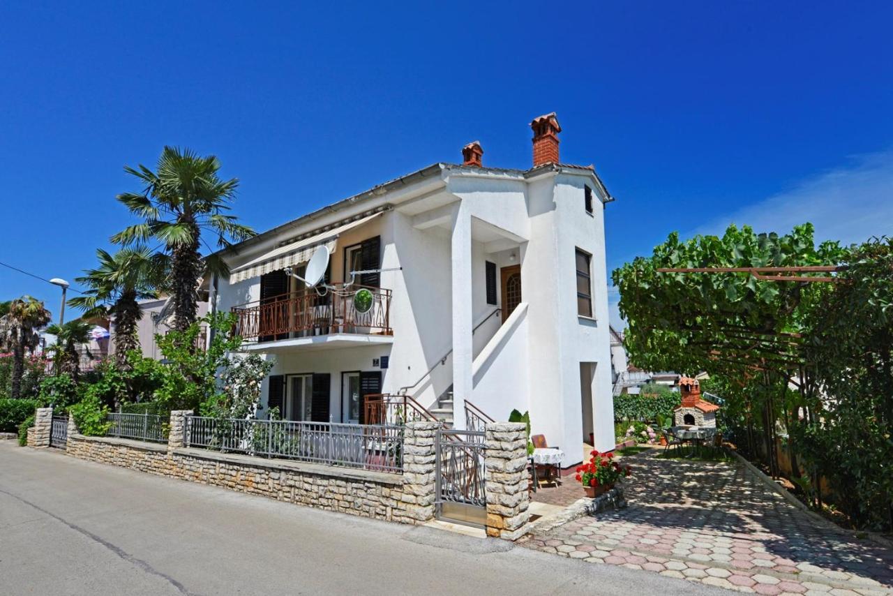 Apartment Complex Nevia Poreč Exterior foto
